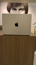 Carregar imagem no visualizador da galeria, Macbook Pro 14 M1, 16gb Ram, 512gb Na Garantia Applecare+ Adicionar aos favoritos
