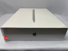 Carregar imagem no visualizador da galeria, Apple Macbook Air LACRADO (13 Polegadas, 2020, Chip M1, 512Gb De Ssd, 8 Gb De Ram)
